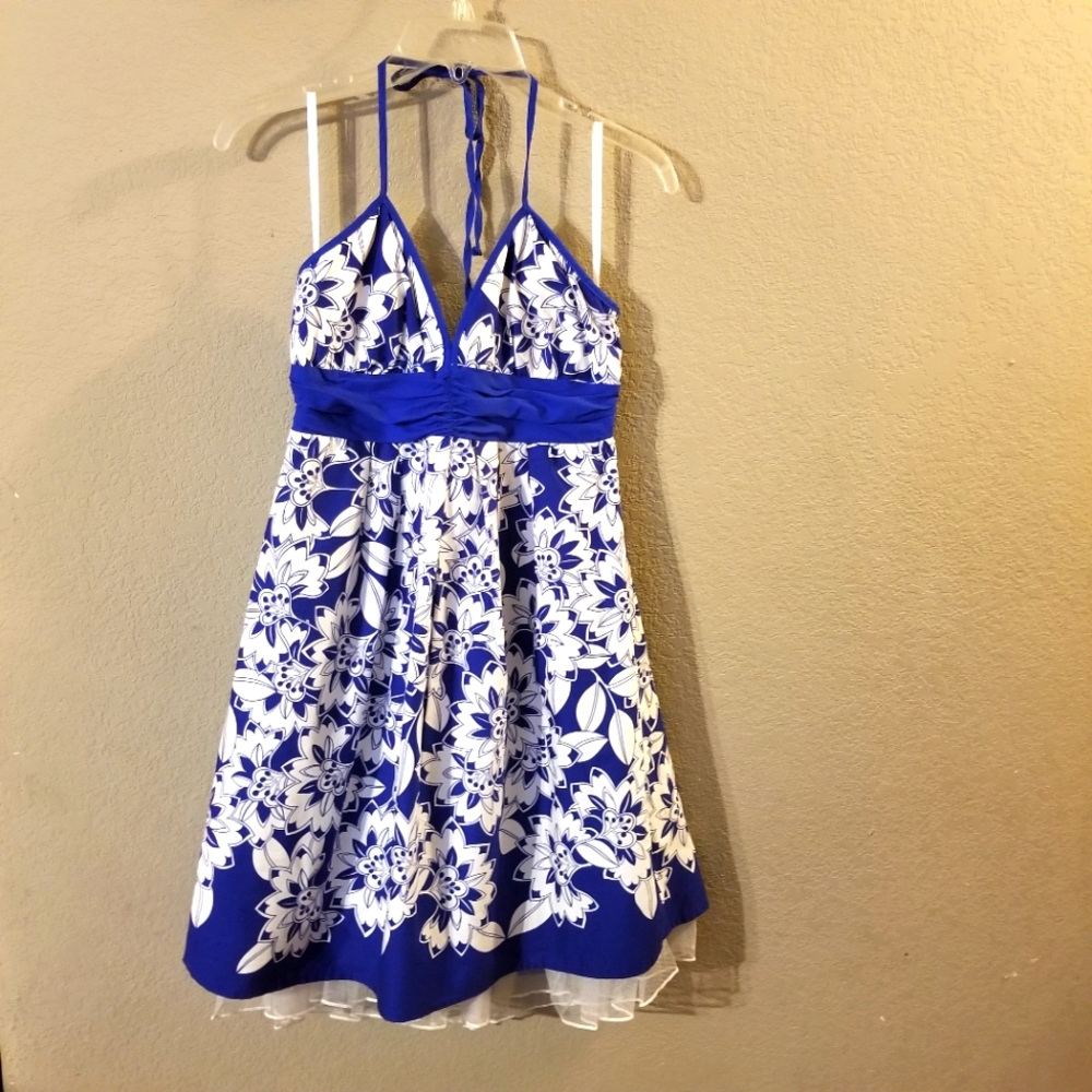 B-Wear too Byer California Juniors New Blue/White Floral Dress Baby Doll Size 13